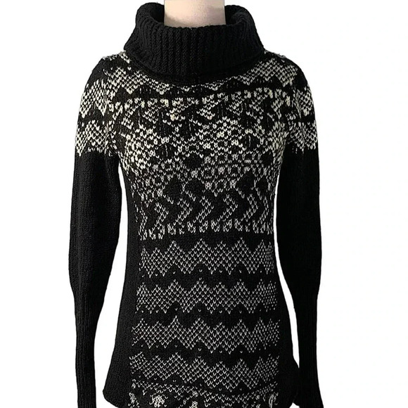 Free People Wool Blend Aztec Turtle Neck Chunky Knit Sweater Women Size XS Black - Picture 1 of 16